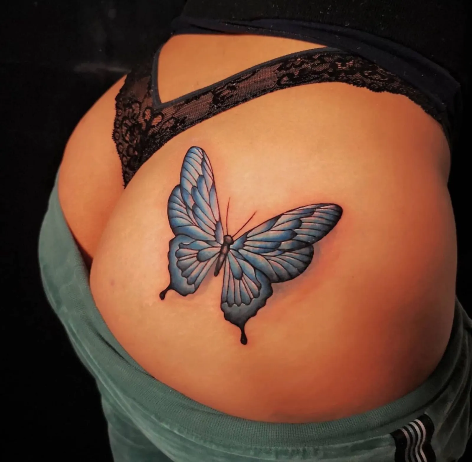 Color tattoo bij Tattoo Heaven