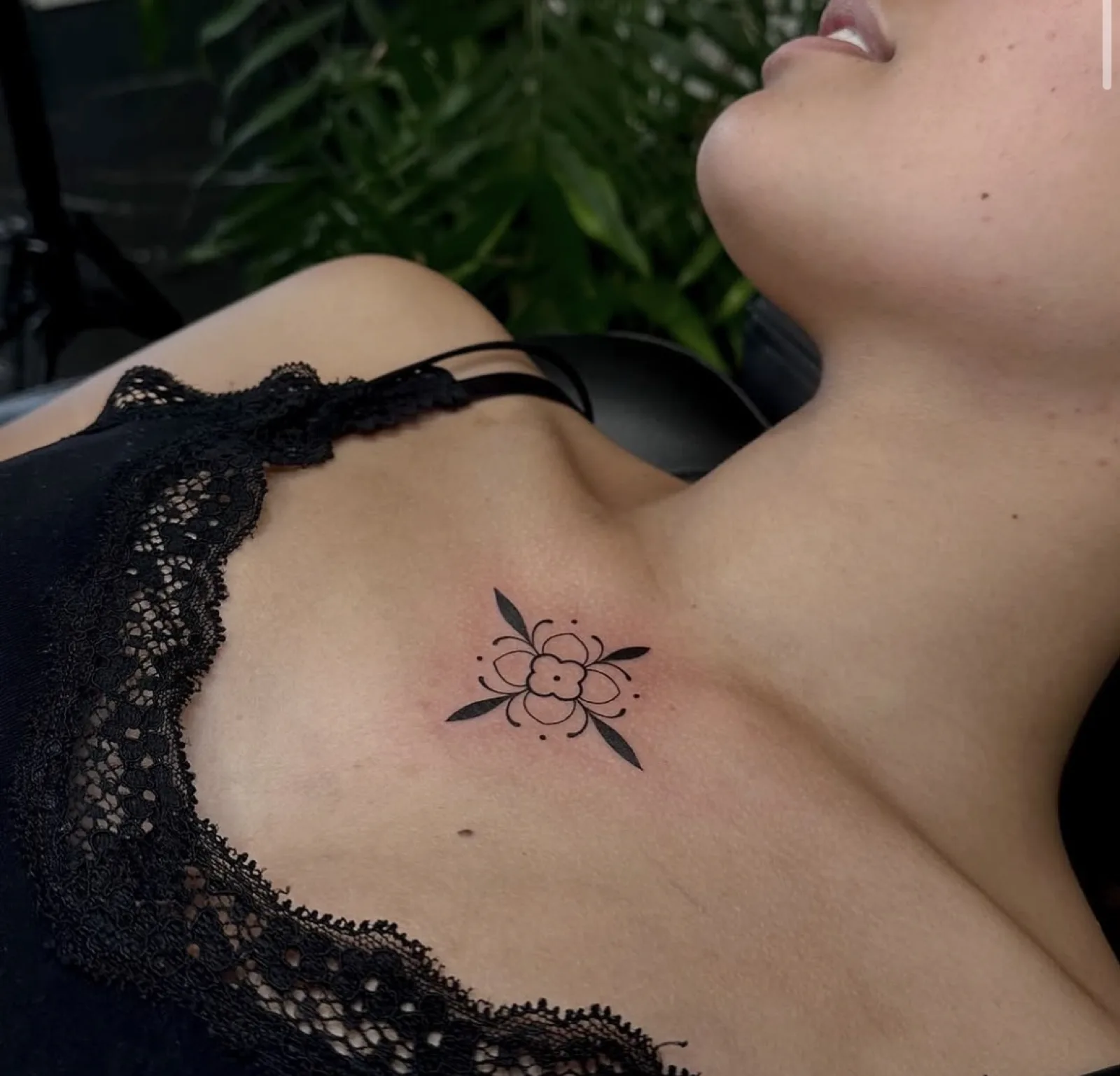 Dotwork tattoo bij Tattoo Heaven