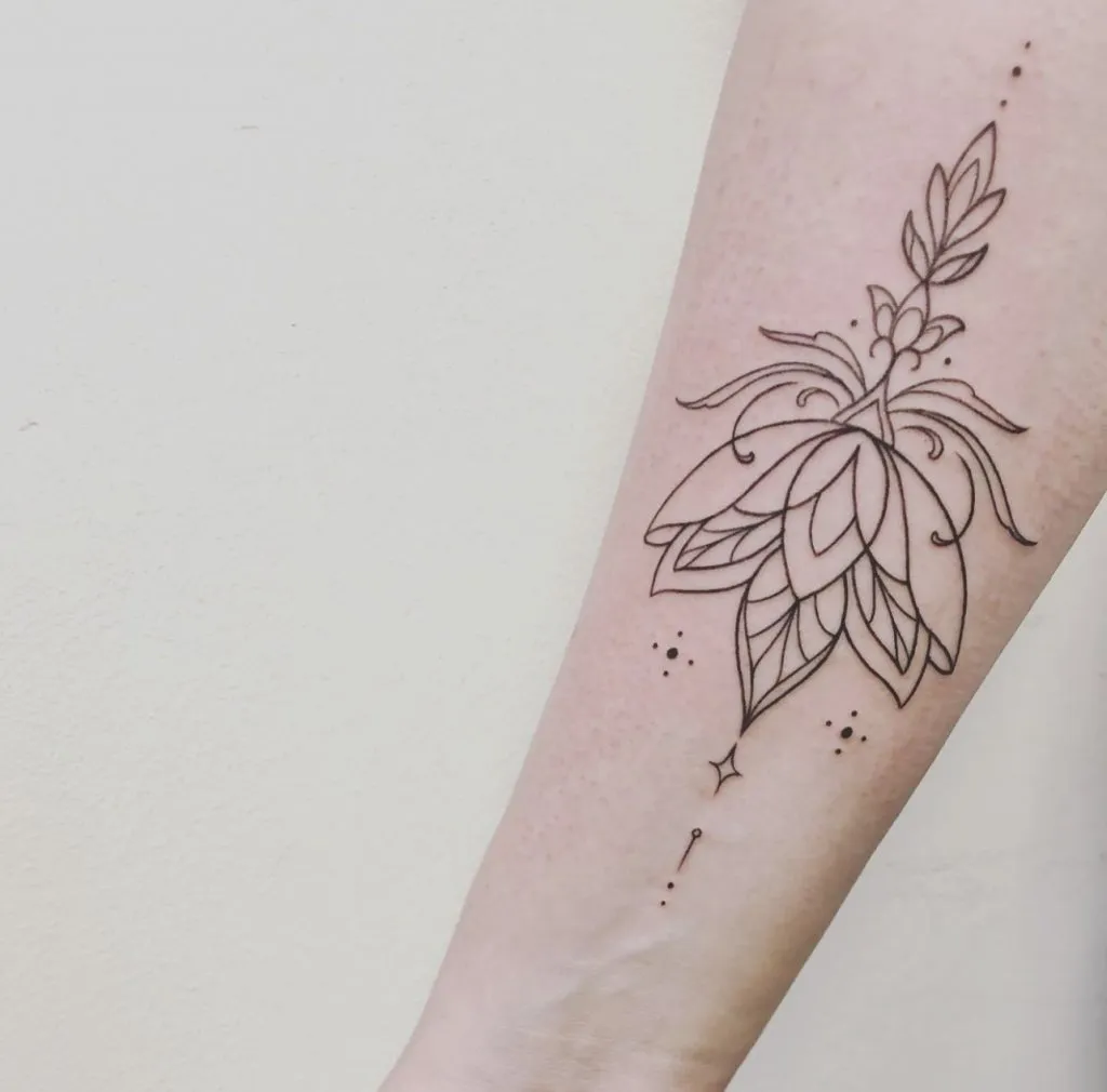 Ornamental tattoo bij Tattoo Heaven